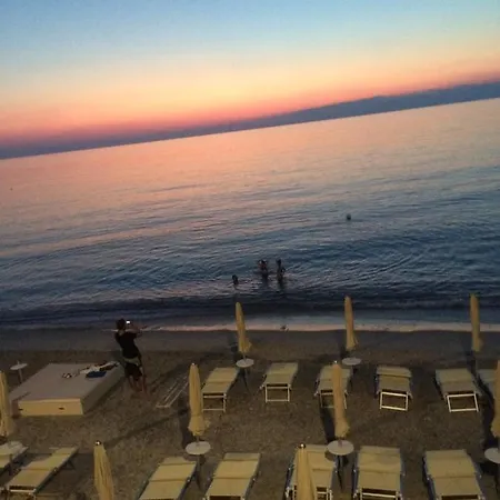 Casa Vacanza Tropea,da Aldo トロペーア